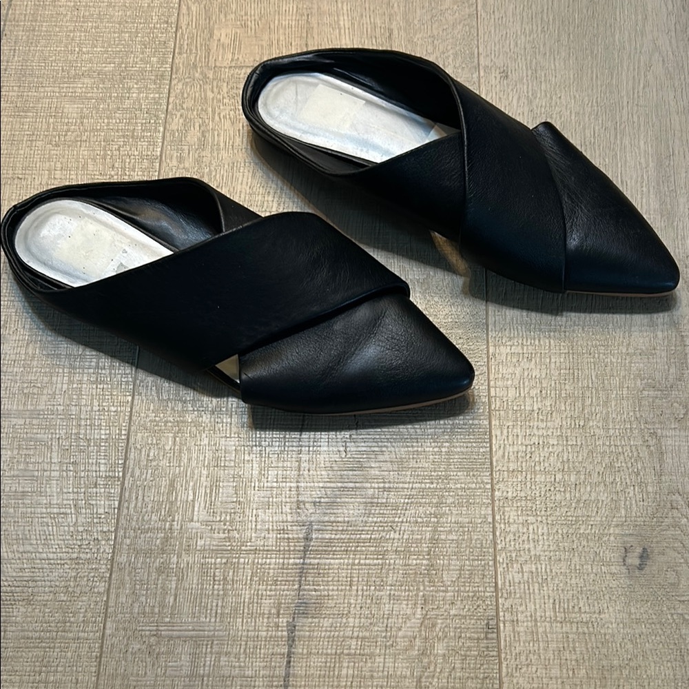 Dolce Vita Black Leather Mules